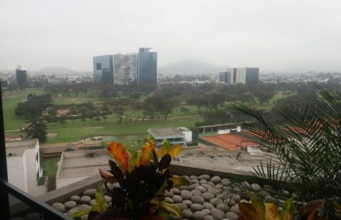 VENDO LINDO DEPARTAMENTO PENTHOUSE VISTA PANORAMICA GOLF LOS INKAS AV.CERROS DE CAMACHO