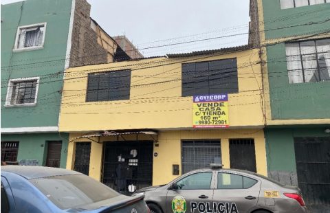 EL AGUSTINO CASA EN VENTA USO EMPRESARIAL VIVIENDA 2PLANTAS, 8DORMITORIOS, AMPLIOS AMBIENTES, FRENTE PARQUE, COMISARIA SAN CAYETANO, CERCA AV.NICOLAS AYLLON, A.T.160M2 A.C.220M2